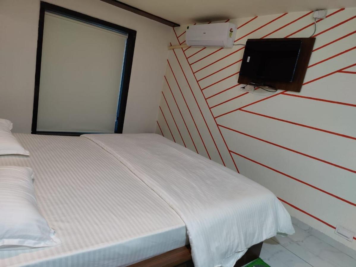 Hotel Sardar Rooms Garudeshwar Luaran gambar