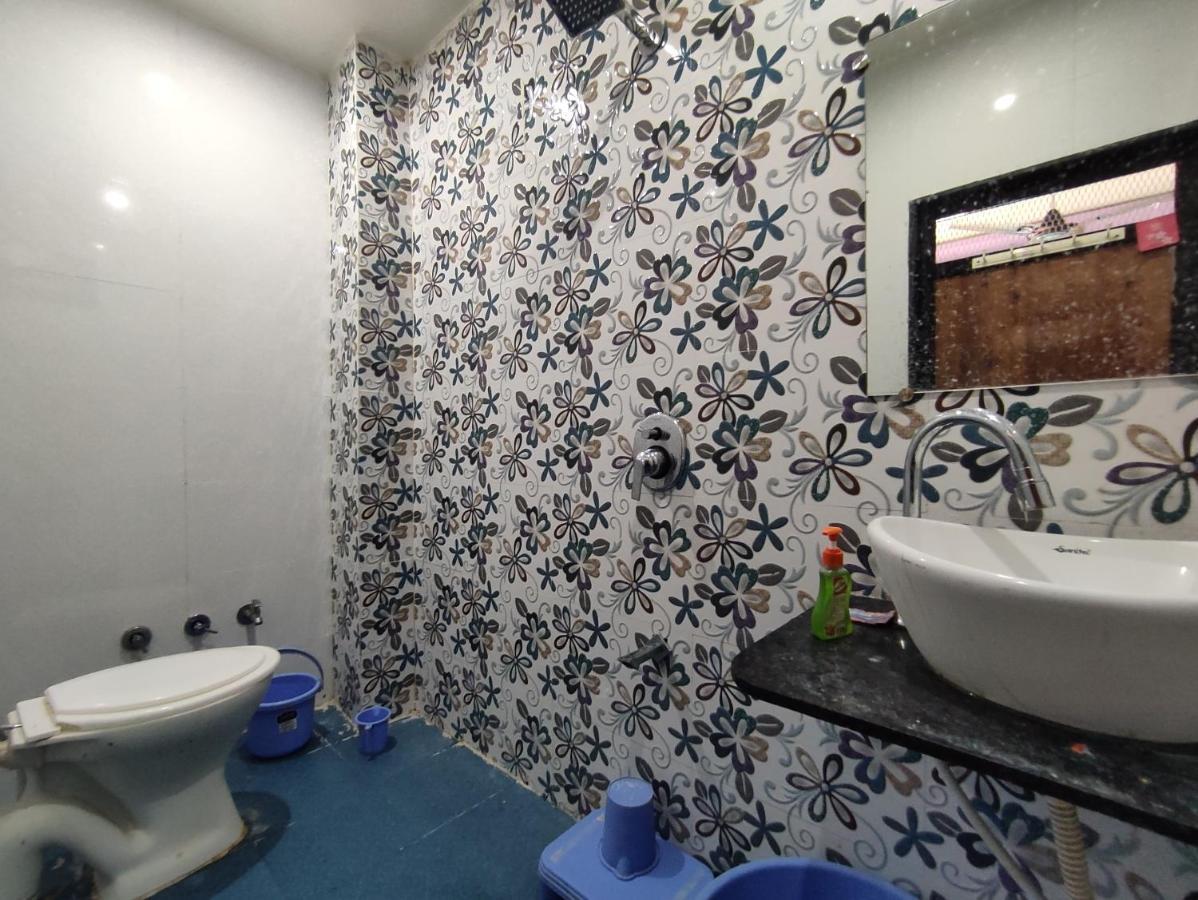 Hotel Sardar Rooms Garudeshwar Luaran gambar
