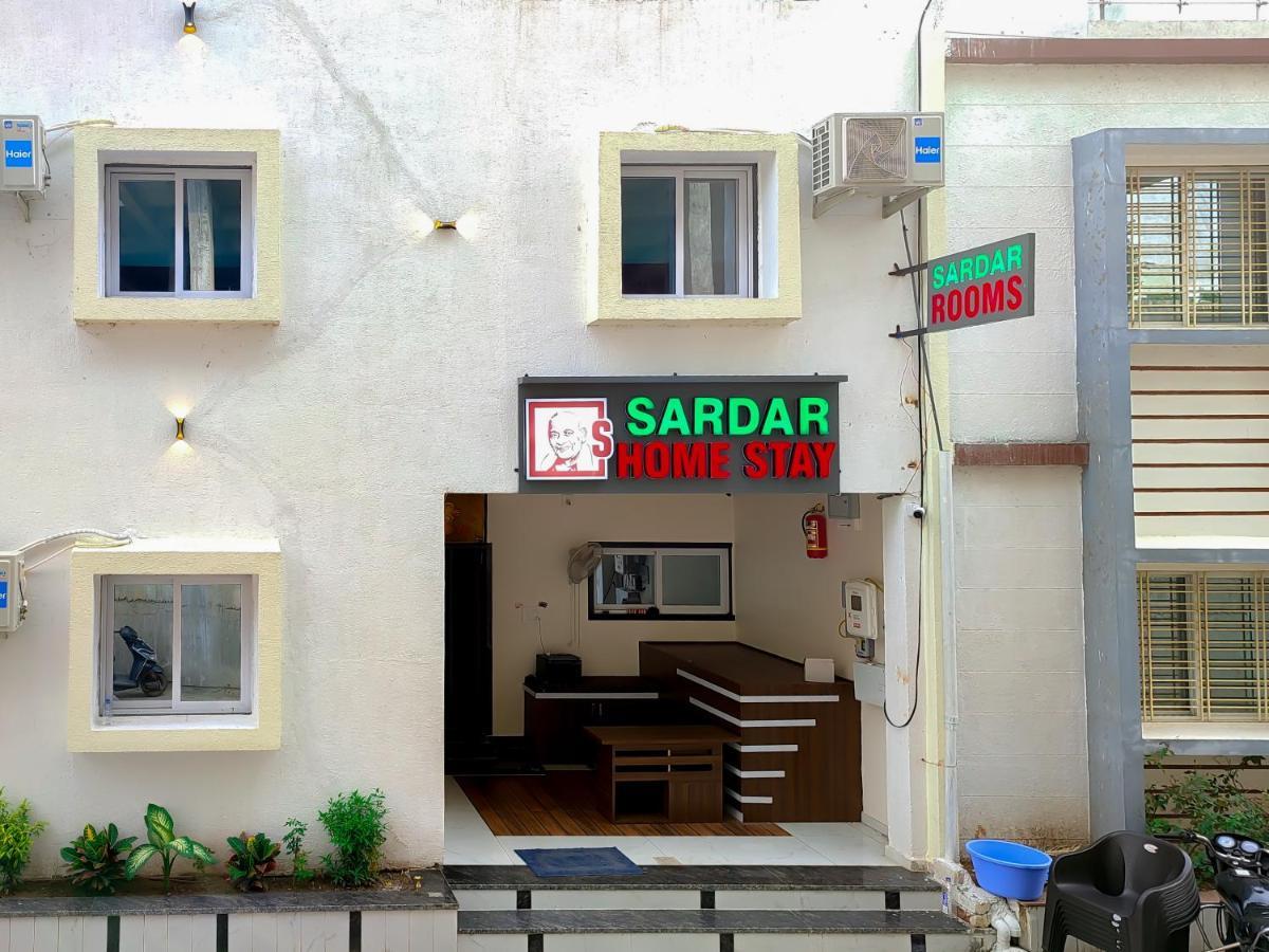 Hotel Sardar Rooms Garudeshwar Luaran gambar
